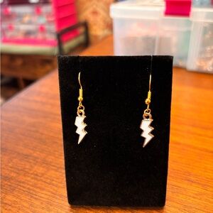 New fun Gold tone and White Lightning Bolt Earrings